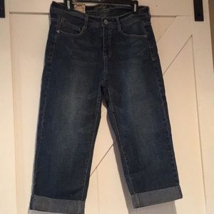 Foster cuffed Capri Brand new